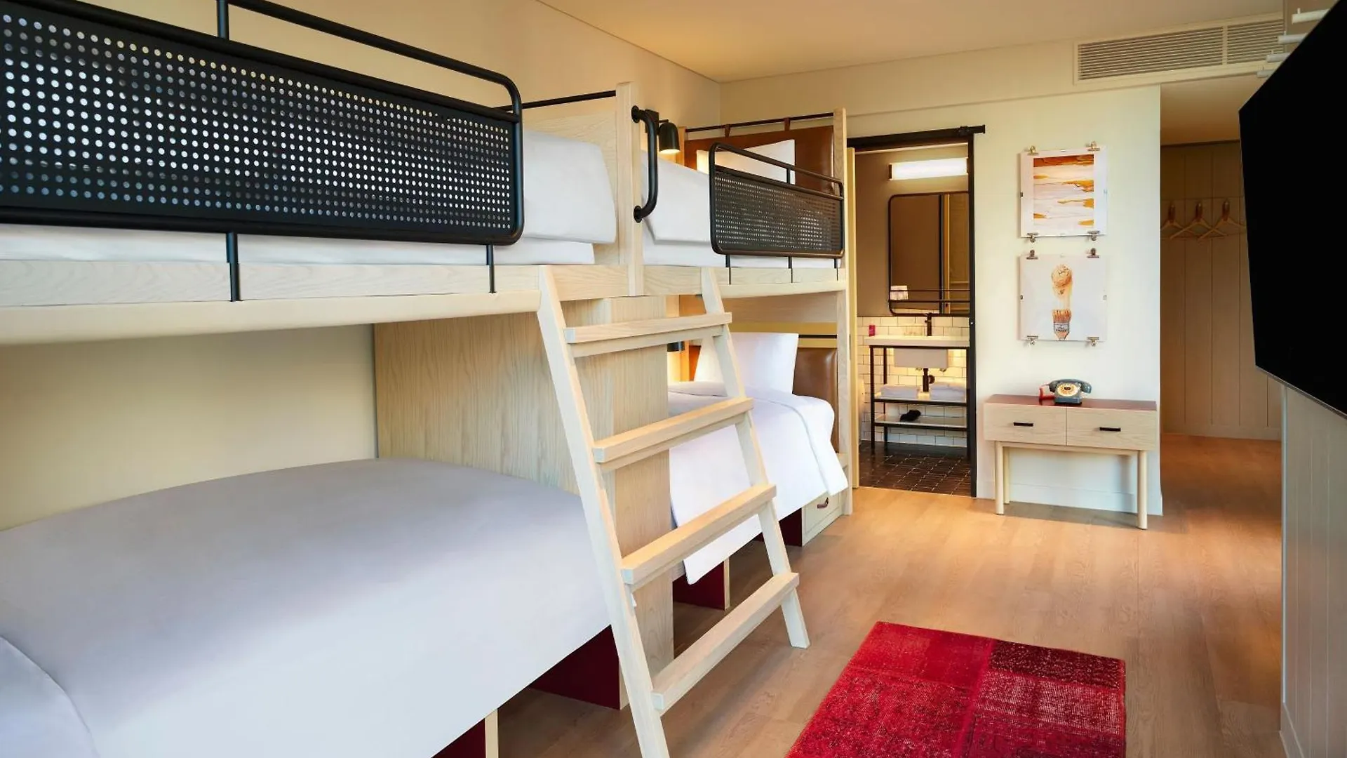 Moxy Seoul Myeongdong Hotel